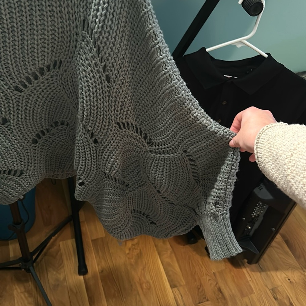 chuncky wing sweater